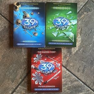 THE 39 CLUES 3 BOOK SET — Books 1, 2 and 3